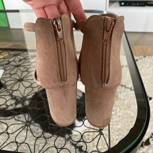 Lulus tan suede heels 7
